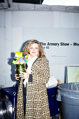 ALWAYS THE BRIDESMAID, NEVER THE BRIDE<br />
2013 Ongoing<br />
Photograph of Happening: Collectors “Taking Home” Replicated Wedding Table Centerpieces <br />
Variable Dimensions <br />