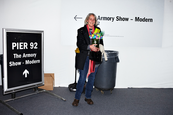 ALWAYS THE BRIDESMAID, NEVER THE BRIDE<br />
2013 Ongoing<br />
Photograph of Happening: Collectors “Taking Home” Replicated Wedding Table Centerpieces <br />
Variable Dimensions <br />