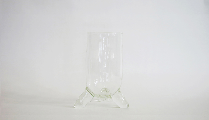 PRETTY PRETTY PLEASE<br />
2011 Ongoing<br />
Relics<br />
10 Hand-Blown Vases Made to Hold the 16 Flower Bouquets Arrangements Used to Replicate Each of the Last 16 Edouard Manet Painted Before Dying<br />
Variable Dimensions<br />
Unique<br />