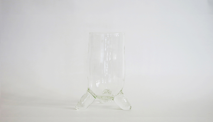 PRETTY PRETTY PLEASE<br />
2011 Ongoing<br />
Relics<br />
10 Hand-Blown Vases Made to Hold the 16 Flower Bouquets Arrangements Used to Replicate Each of the Last 16 Edouard Manet Painted Before Dying<br />
Variable Dimensions<br />
Unique<br />