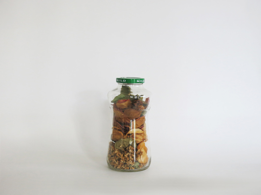 PRETTY PLEASE<br />
2011 Ongoing<br />
Relics<br />
16 Pace Picante Jars Holding the Potpourri Made from the Blossoms of the 16 Flower Bouquets Used to Replicate Each of the Last 16 Edouard Manet Painted Before Dying<br />
Variable Dimensions<br />
Unique<br />