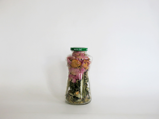 PRETTY PLEASE<br />
2011 Ongoing<br />
Relics<br />
16 Pace Picante Jars Holding the Potpourri Made from the Blossoms of the 16 Flower Bouquets Used to Replicate Each of the Last 16 Edouard Manet Painted Before Dying<br />
Variable Dimensions<br />
Unique<br />