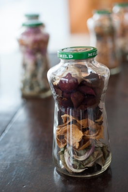 PRETTY PLEASE<br />
2011 Ongoing<br />
Relic Detail<br />
4 of 16 Pace Picante Jars Holding the Potpourri Made from the Blossoms of the 16 Flower Bouquets Used to Replicate Each of the Last 16 Edouard Manet Painted Before Dying, Displayed on a 19th Century English Table<br />
Variable Dimensions<br />
