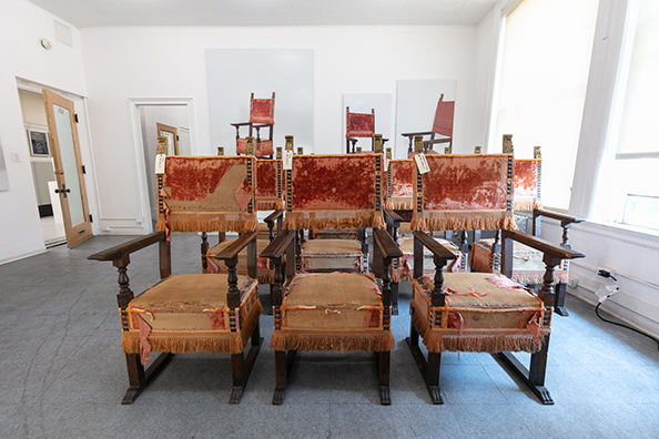 PRAY FOR ME –POPE FRANCIS I<br />
2014 Ongoing<br />
C-Prints of 17th Century Monk Chairs Positioned to Replicate One of 10 Painted Portraits of Popes and Reproduced to the Exact Dimensions of Each Cited Painting<br />
Variable Dimensions